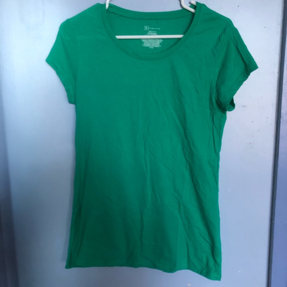 Basic round neck tee